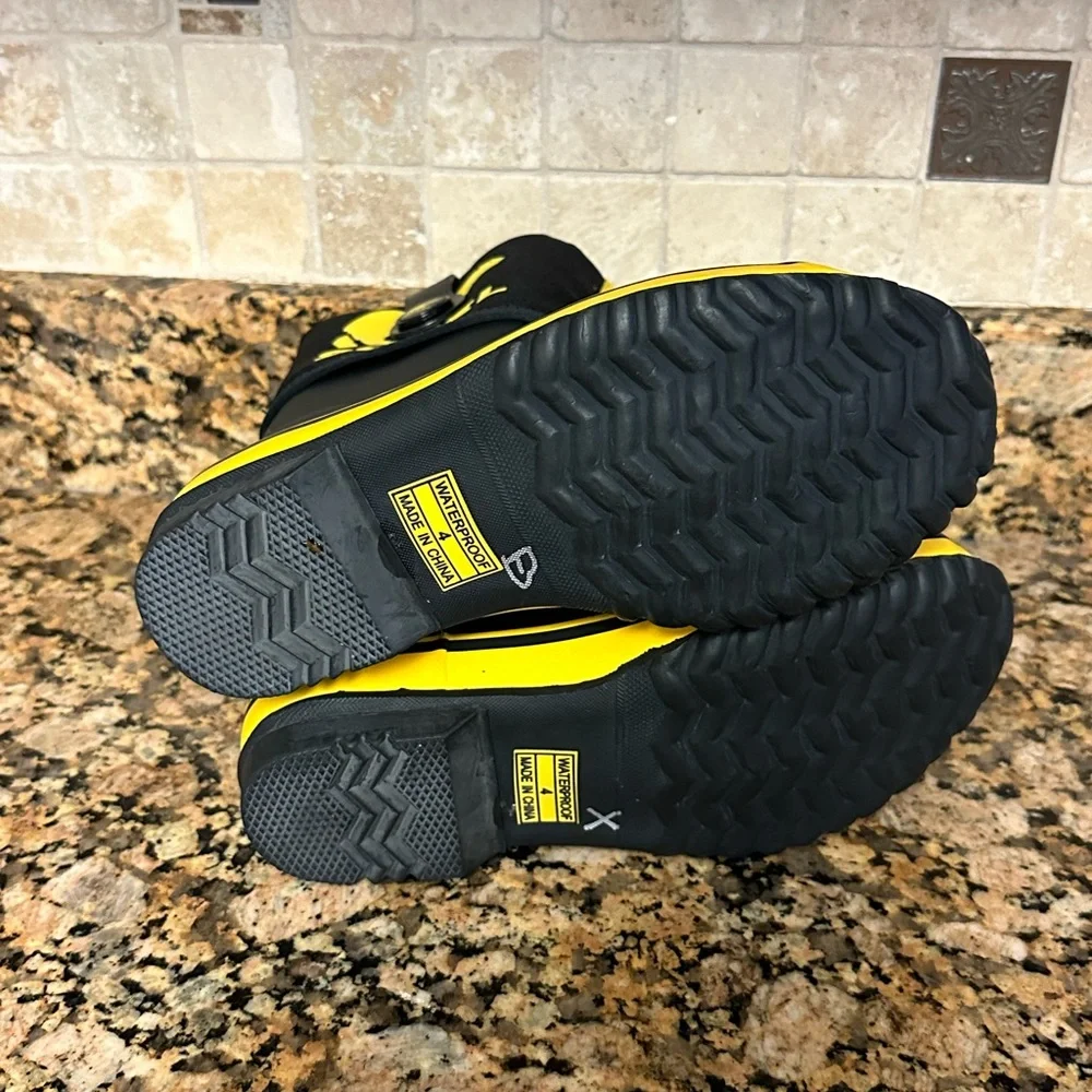 Black & Yellow Sorel Rain‎ Boots With Warming Inserts Size 4 - NEW
